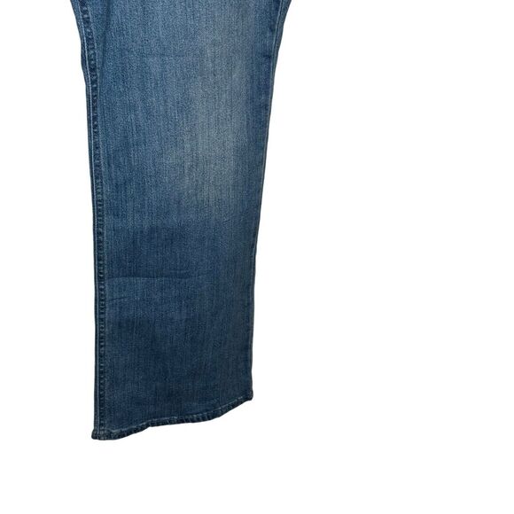 Old Navy Women's Jeans Mid-Rise Wow Bootcut Straight Fit Medium Wash Sz. 24 NWT - Picture 2 of 11